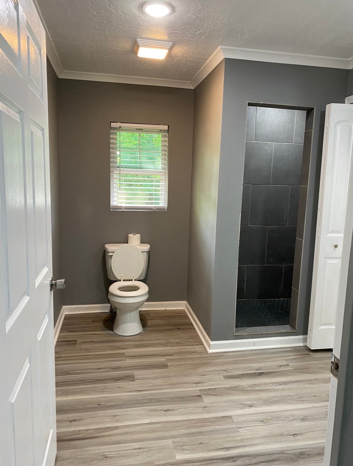 Building Photo - 1060 Johnnie Bud Ln