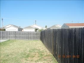 Building Photo - 517 English Elm Ln