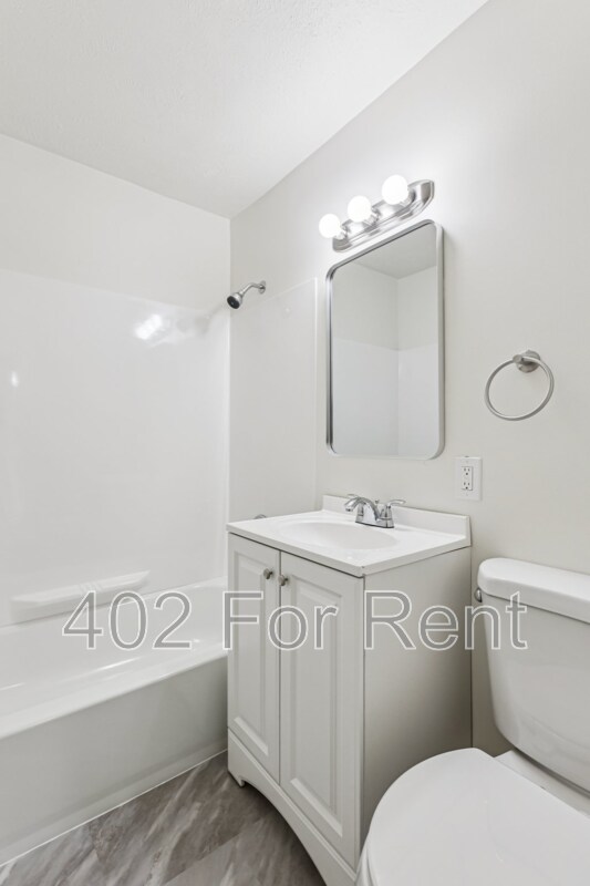 Building Photo - 1056 S 29th St