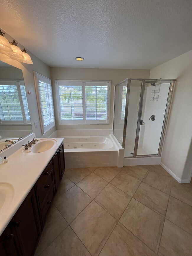 Building Photo - 42251 Harwick Ln