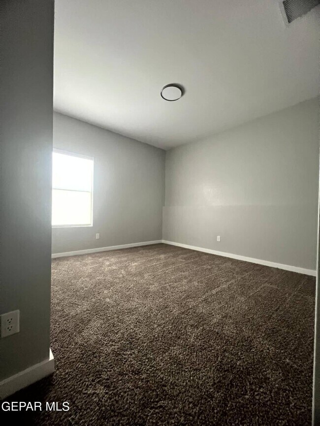 Building Photo - 12966 Terrington Ave