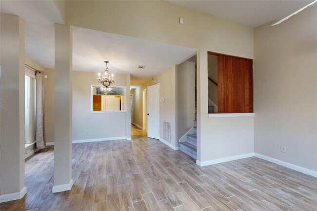 Building Photo - 7840 Bateman Ln