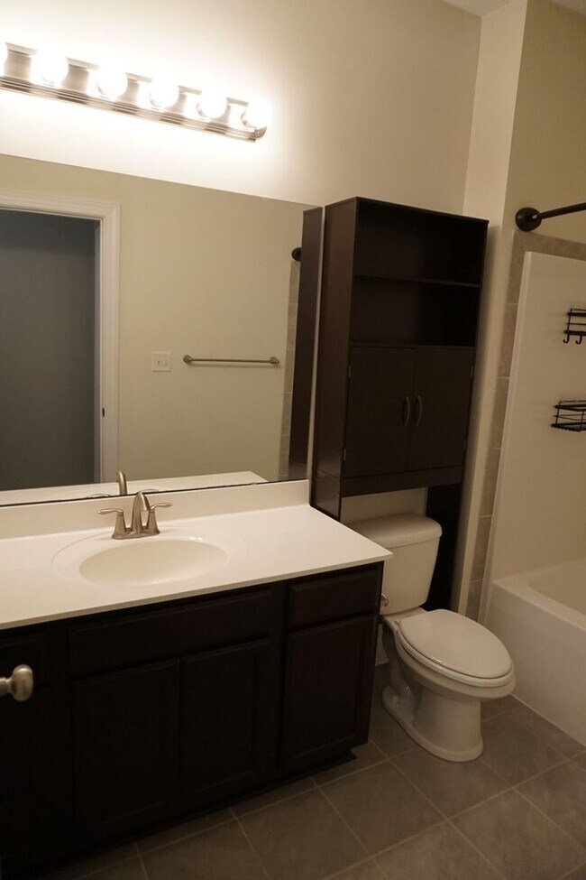 Building Photo - 3 Bedroom 2 Full Bathroom w/ Bonus Room located in The Preserves at Tidewater, Sneads Ferry!