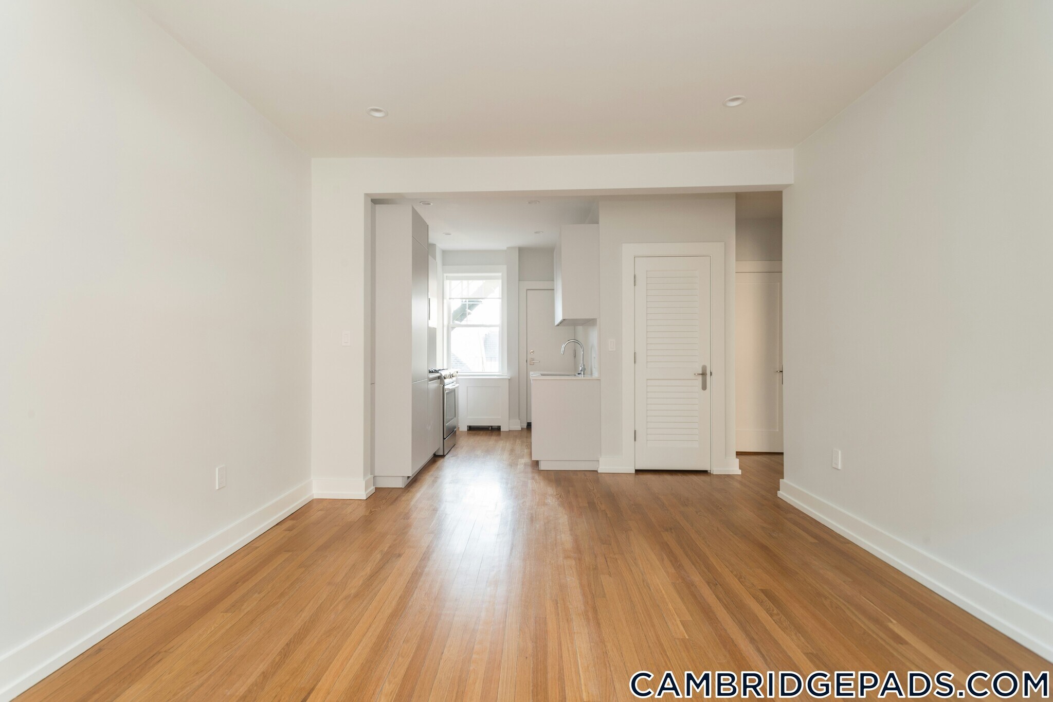 Building Photo - 17a Forest St
