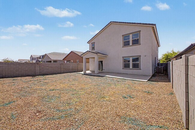 Building Photo - 35450 W Santa Clara Ave