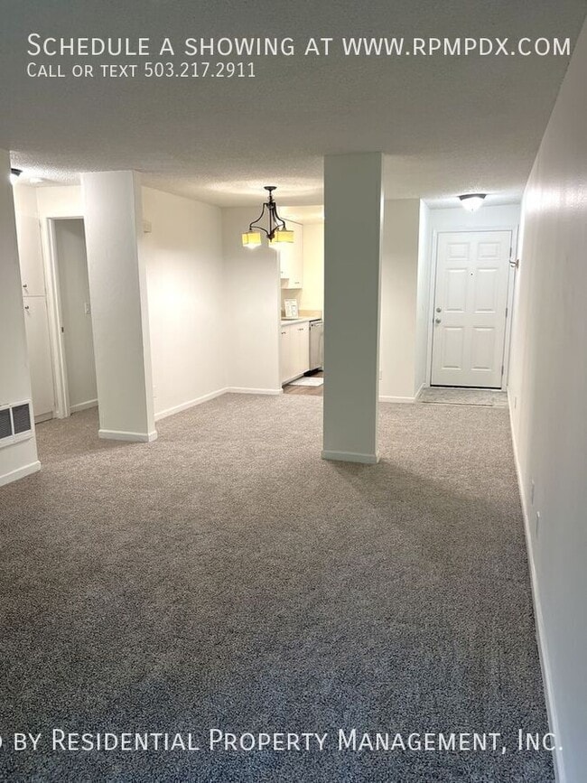 Building Photo - 12618 NW Barnes Rd