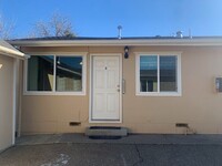 Building Photo - Vacaville Apartment Available Now!