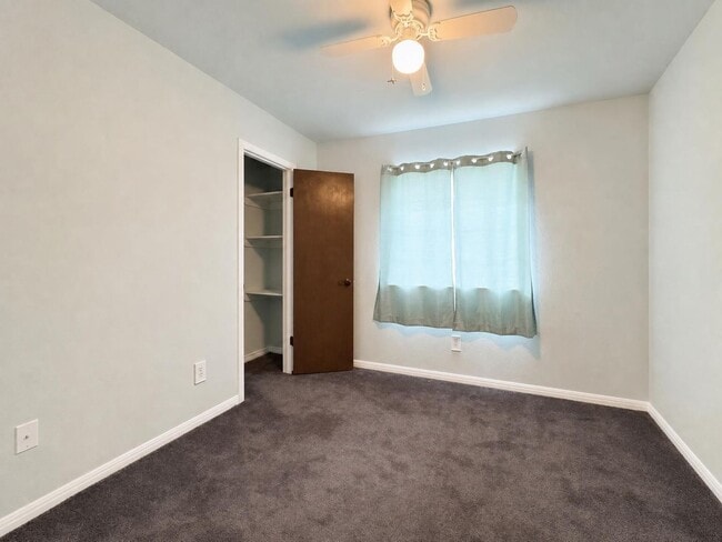 Building Photo - 2404 Magnum Cir