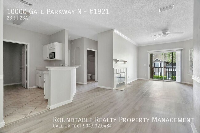 Building Photo - 10000 Gate Pkwy N