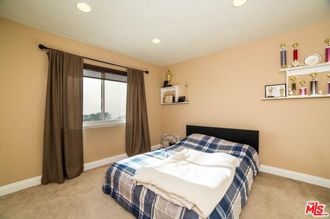 Building Photo - 29303 Stadia Hill Ln