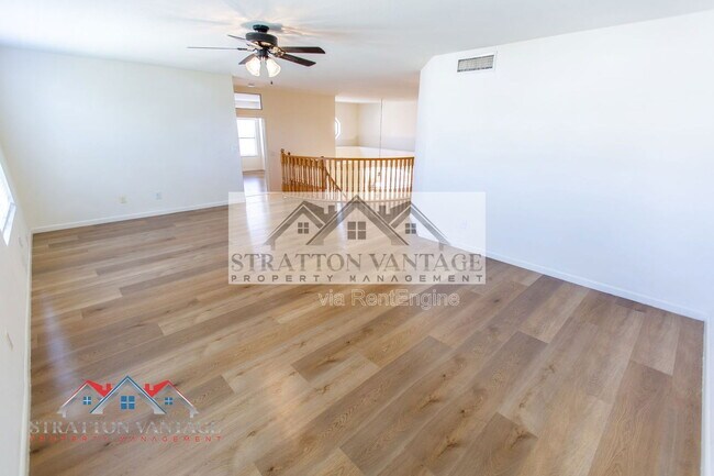 Building Photo - 960 E Constitution Dr