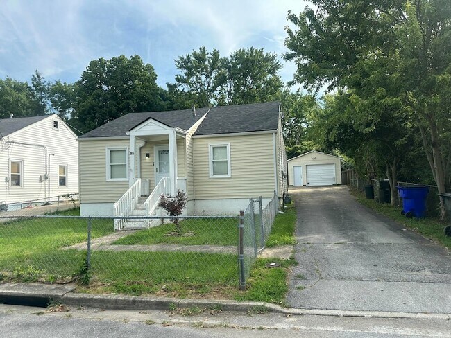 Building Photo - 95 Glass Ave