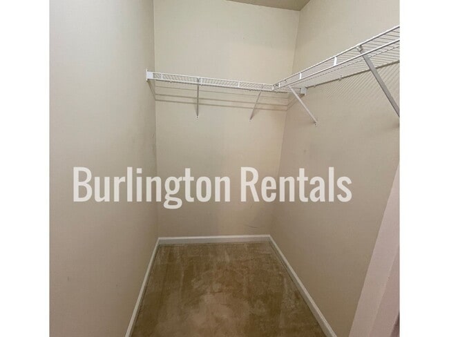 Building Photo - Condo / W. Burlington