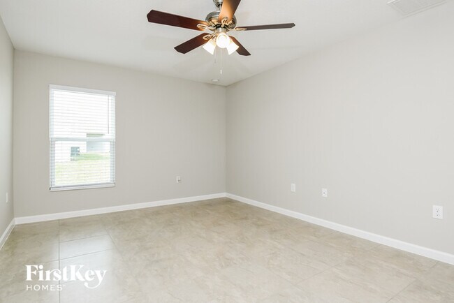 Building Photo - 458 Earhart Dr