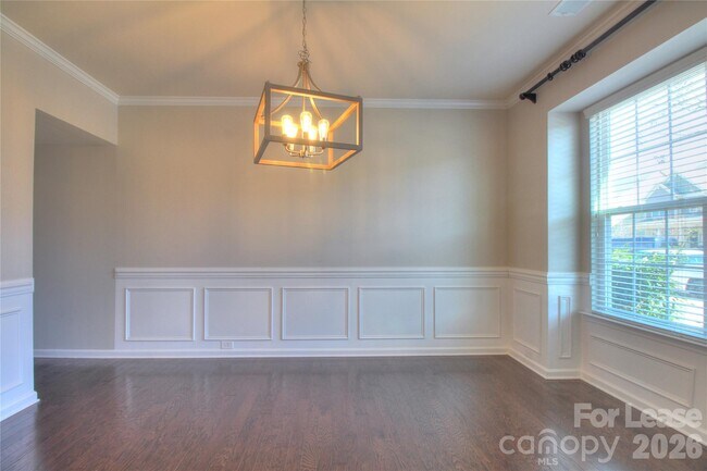 Building Photo - 4008 Silverwood Dr