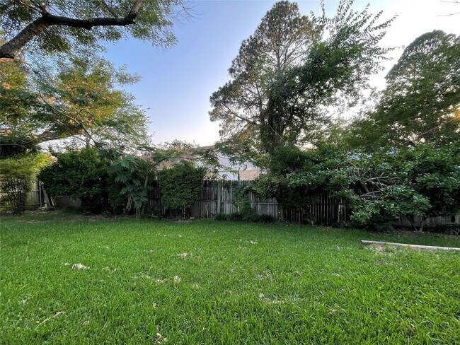 Building Photo - 5322 Vermillion Trail