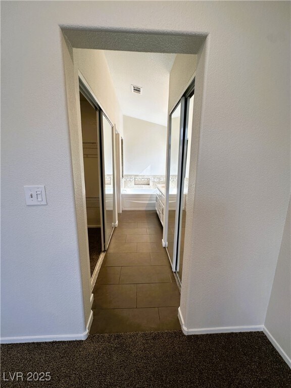 Building Photo - 2183 Polynesia Cir