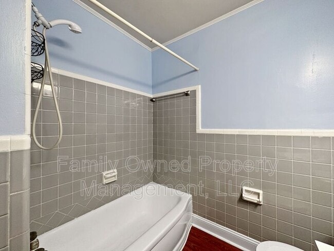 Building Photo - 1123 Belvedere Dr