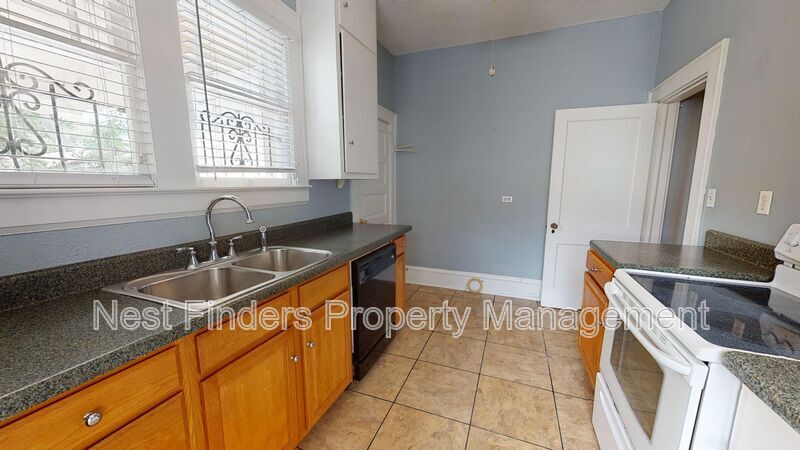 Building Photo - 3619 Riverside Ave