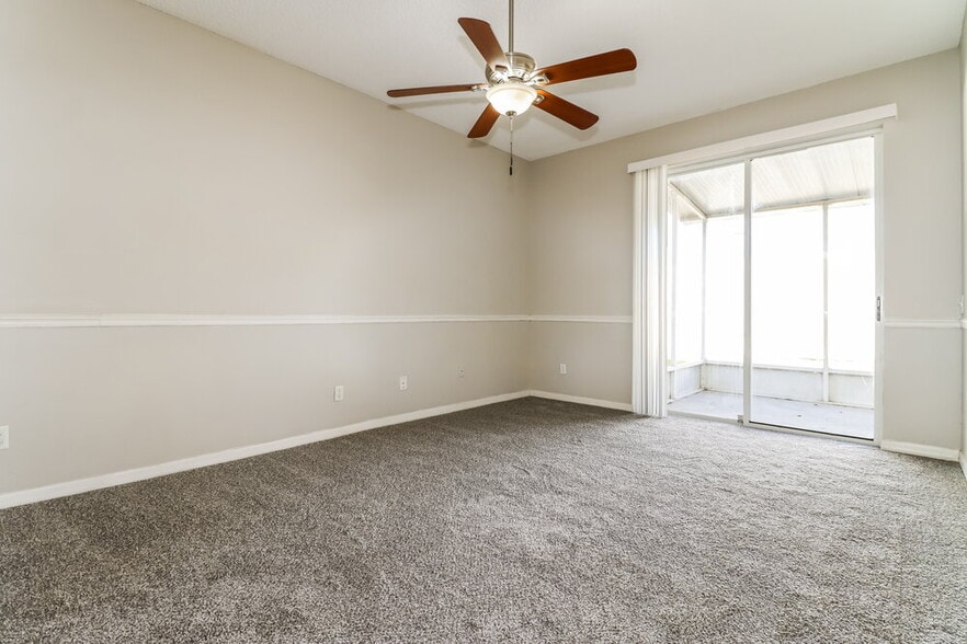 Building Photo - 1231 Loretto Cir