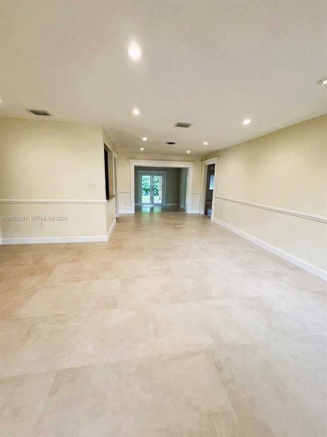 Building Photo - 8870 SW 86th St