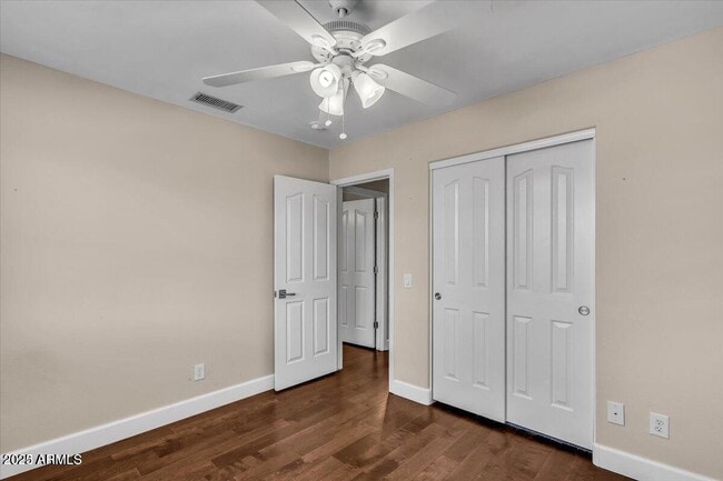 Building Photo - 902 W Azalea Pl