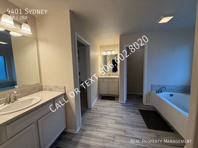 Building Photo - 9401 Sydney-