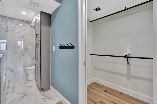 Building Photo - 911 Ocean Dr