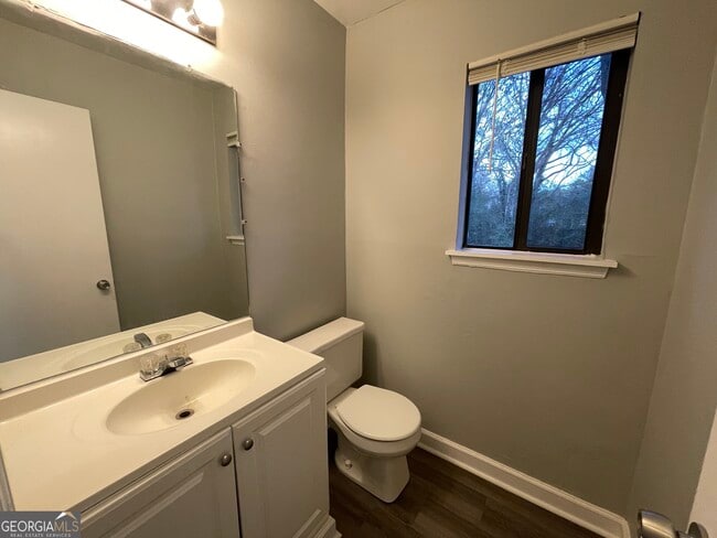 Building Photo - 8614 Cedar Creek Ridge