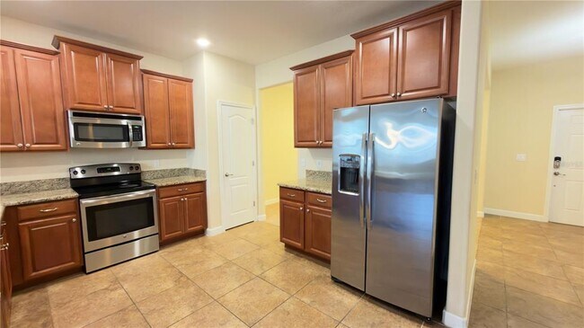 Building Photo - 13040 Overstreet Rd