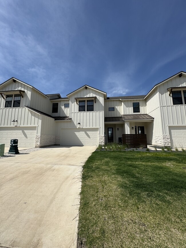 Building Photo - 6632 Abode Ave