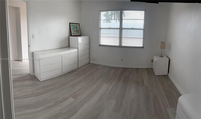 Building Photo - 1603 Abaco Dr