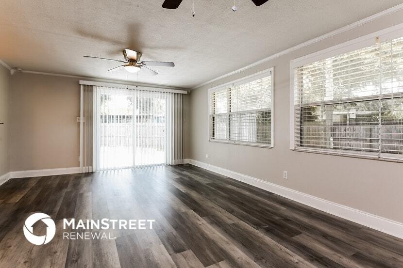 Building Photo - 6300 Lyons St