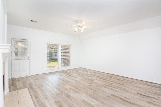 Building Photo - 51 N Regan Mead Cir