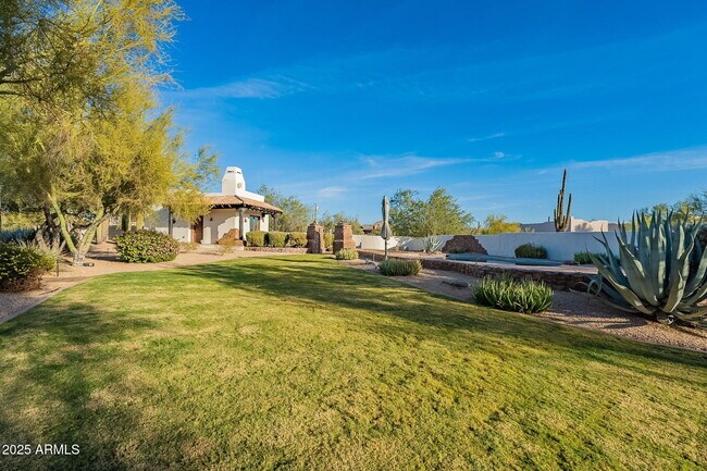 Building Photo - 7845 E Dynamite Blvd