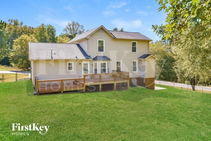 Building Photo - 609 W Creek Dr