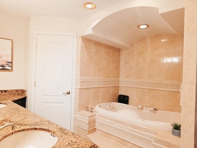Building Photo - 233 Rancho Viejo Dr