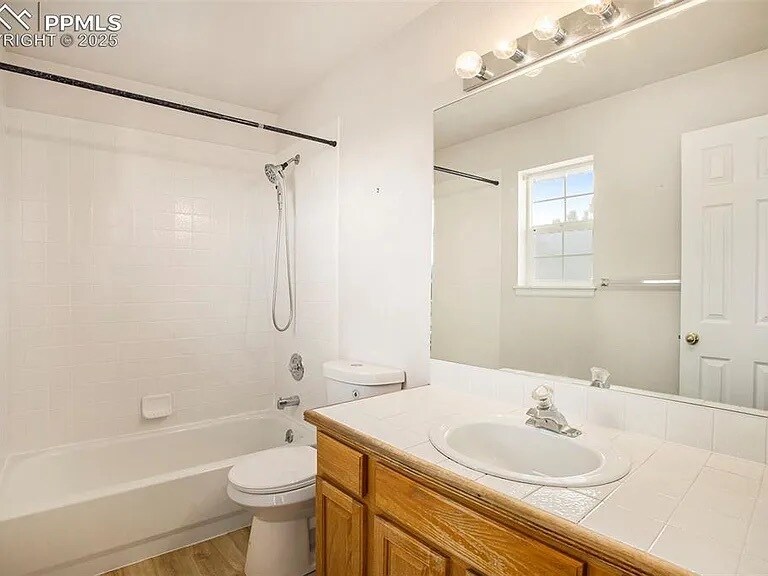 2nd Bathroom - 3272 Capstan Way