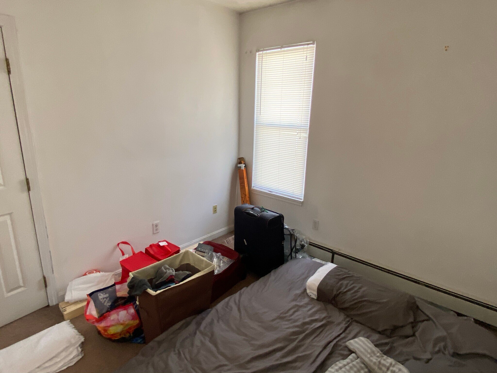 Building Photo - 58 Mansfield St