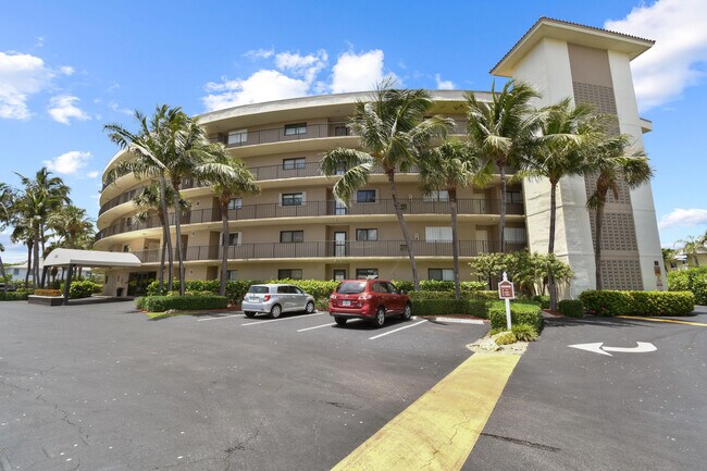 Building Photo - 3605 S Ocean Blvd