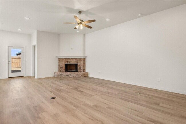 Building Photo - 2604 Garland Ave