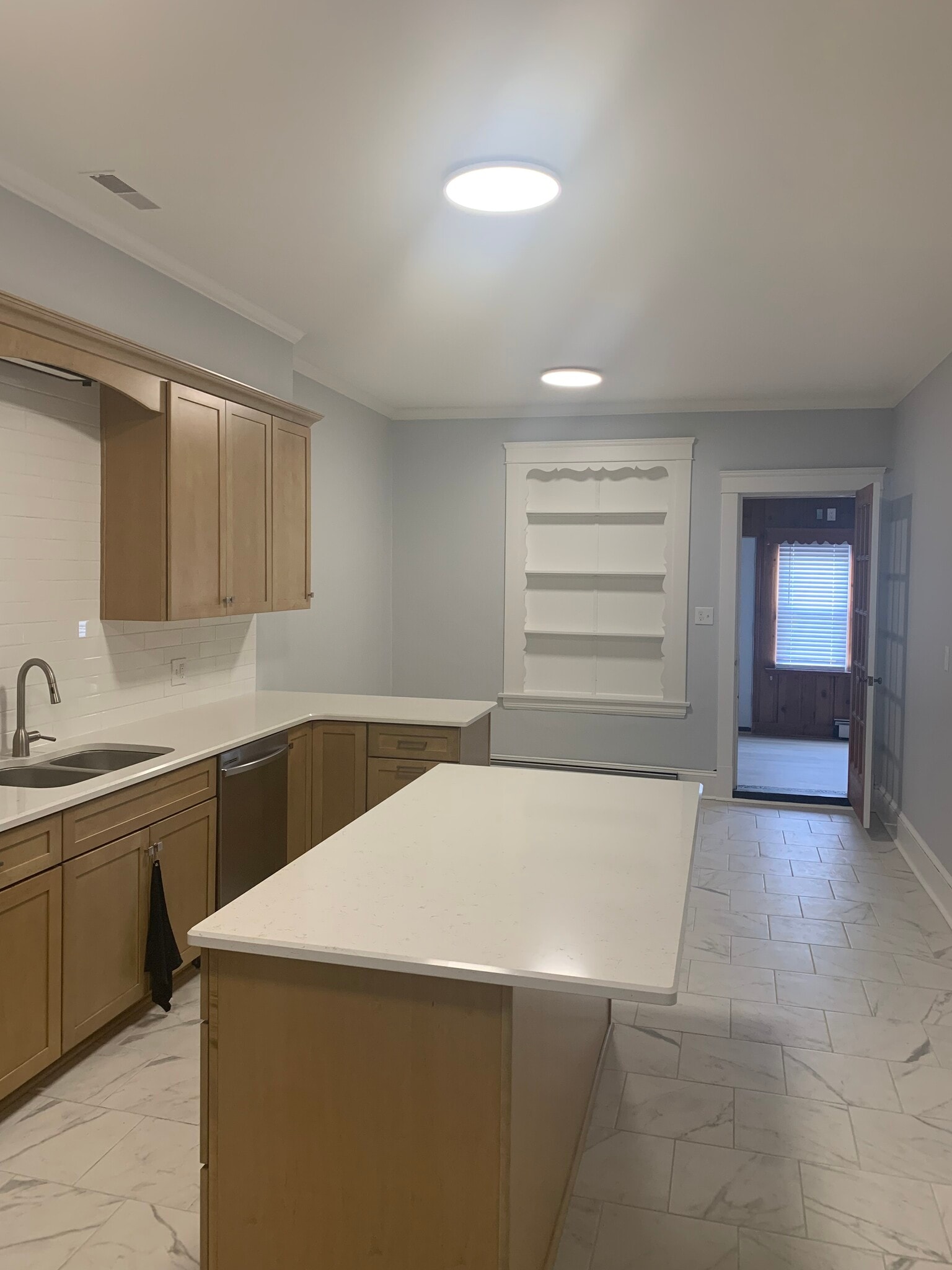 Building Photo - 7 Public Sq