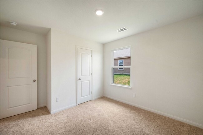 Building Photo - 18501 Quiet Range Dr