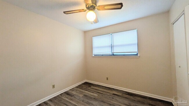 Building Photo - 1025 Revere Dr