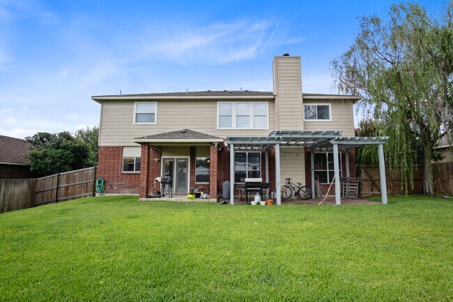 Building Photo - "FREE 2 WEEKS RENT! Spacious 4-Bedroom Oasis with 3.5 Baths at Harker Heights - 3,070 Sq Ft of Co...