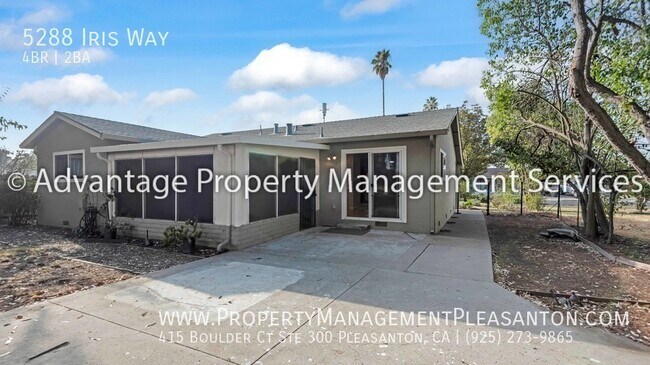 Building Photo - Single Story, 4 bed, 2 bath,  1196 sq ft home