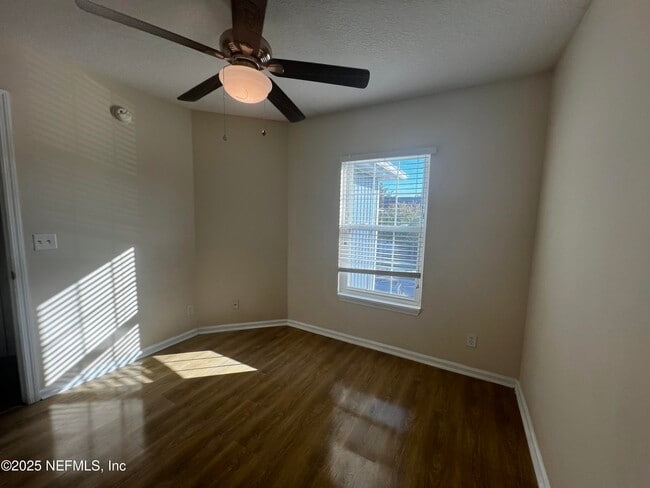 Building Photo - 1831 Biscayne Bay Cir