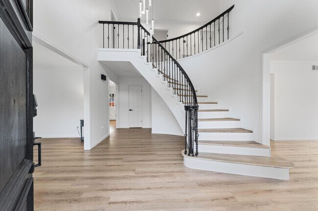 Building Photo - 15807 Crystal Brook Dr