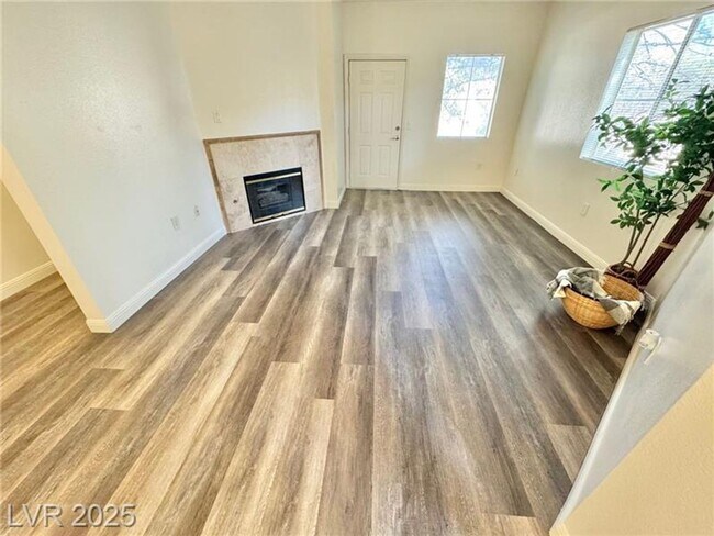 Building Photo - Well-maintained condo located in a convenient Southwest Las Vegas community. Attached 2 car garage.