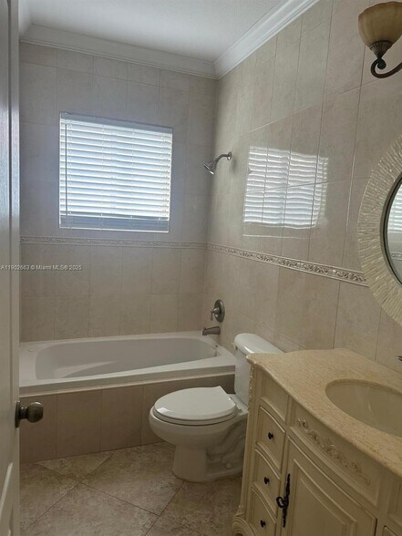 Building Photo - 14839 SW 9th Ln